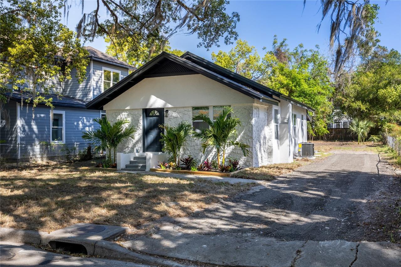 418 NW 3rd Ave., Gainesville, FL 32601