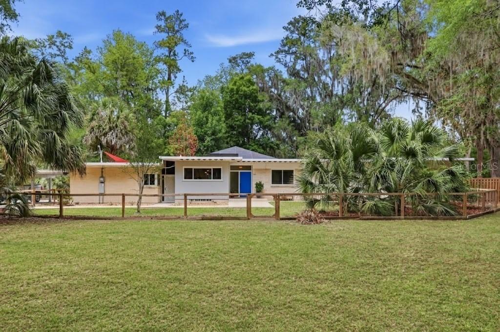 616 SW 21st Ave., Gainesville, FL 32601
