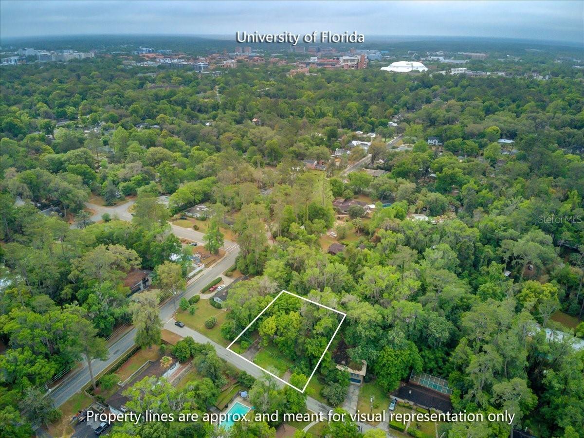 2215 NW 9th Pl., Gainesville, FL 32605