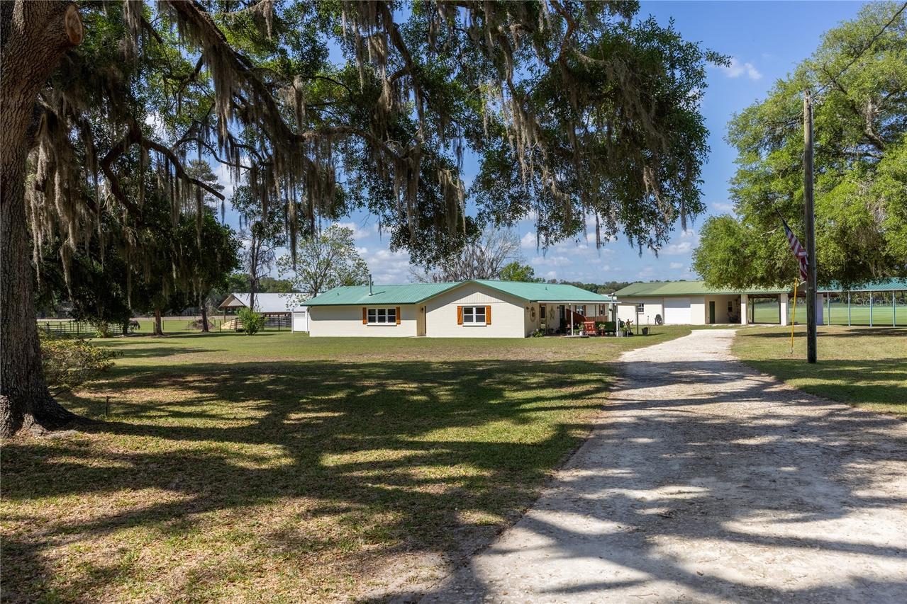 3019 SE 90th Ave., Newberry, FL 32669