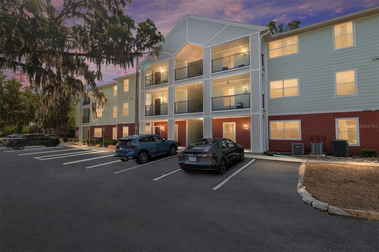 2360 SW Archer Rd. #706, Gainesville, FL 32608