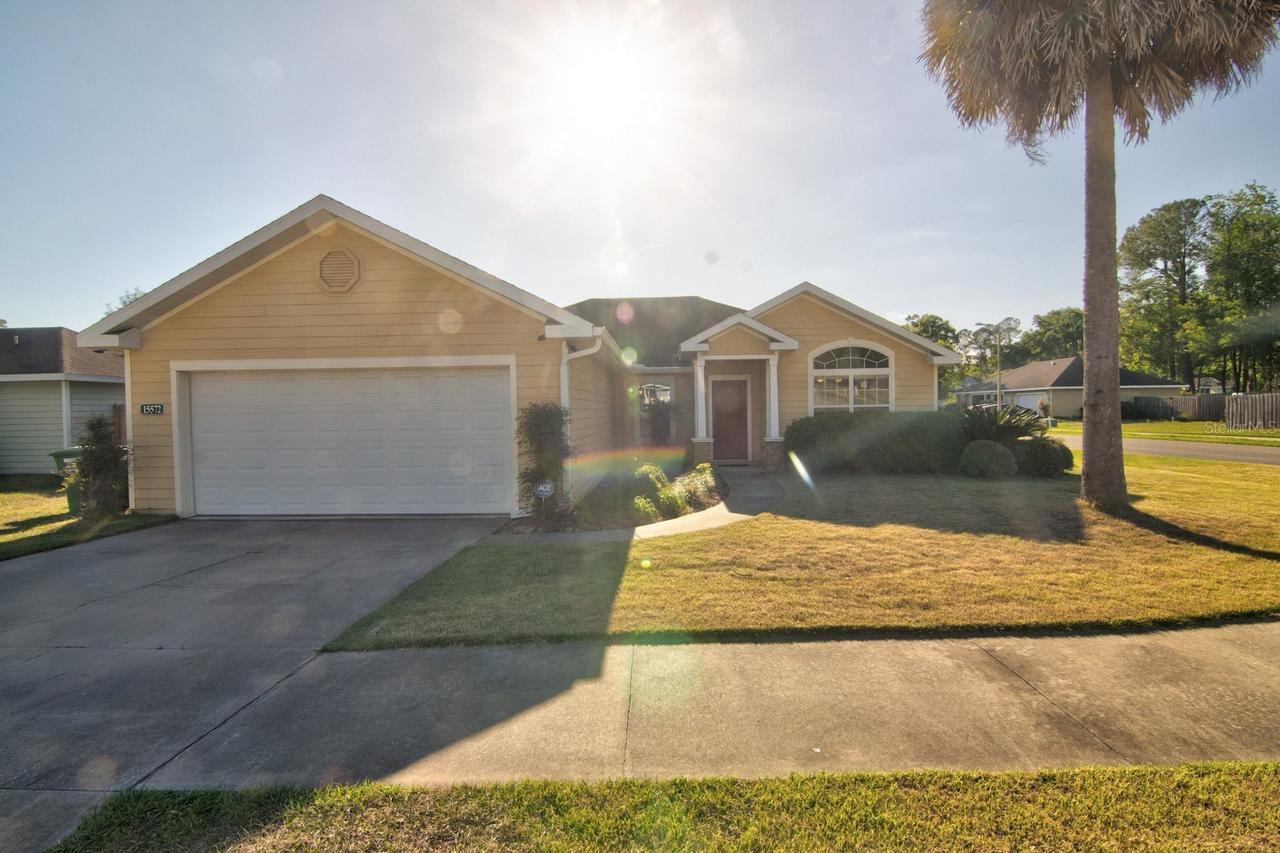 15572 NW 136th Ter., Alachua, FL 32615