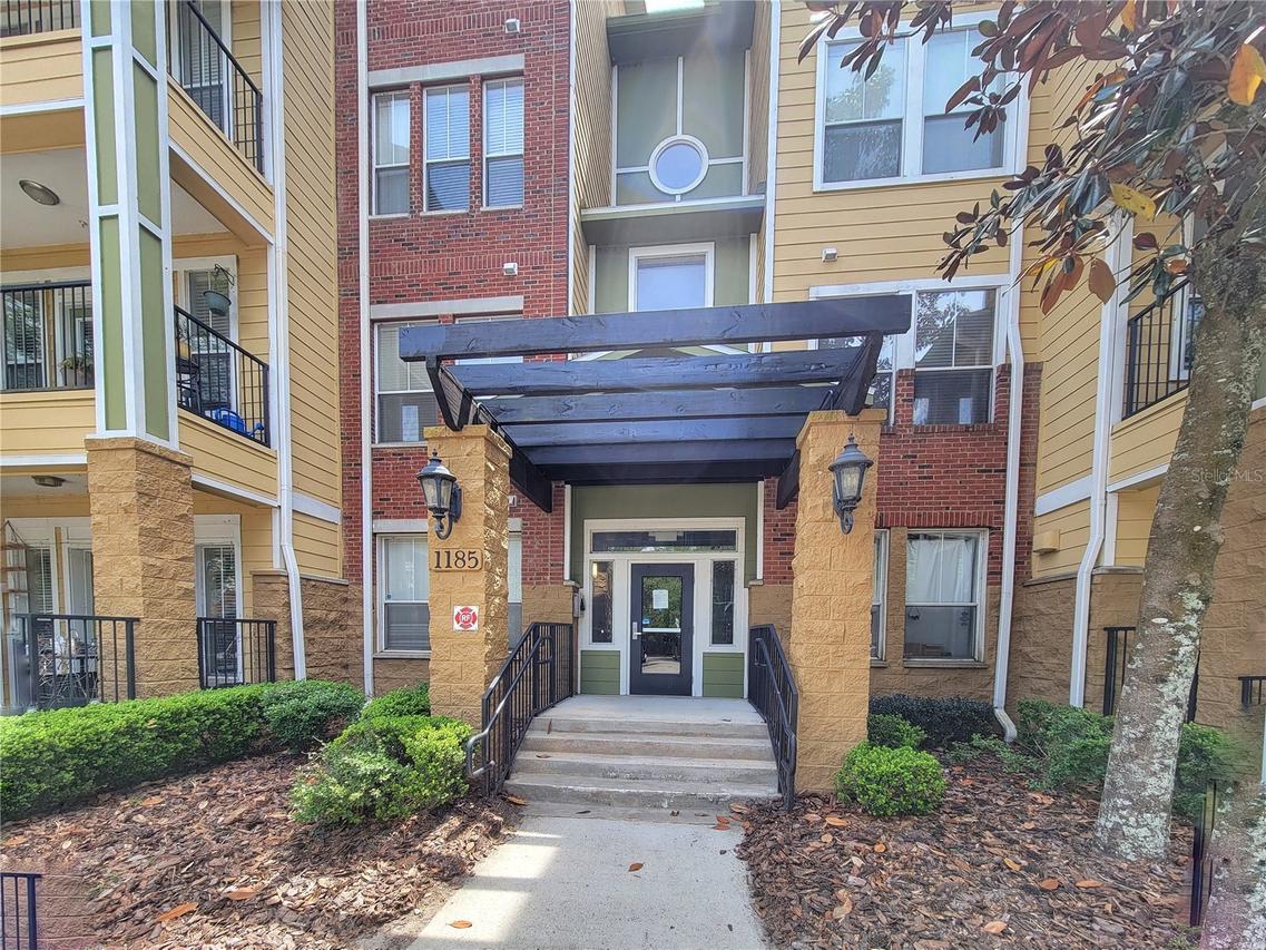 1185 SW 9th Rd. #105, Gainesville, FL 32601