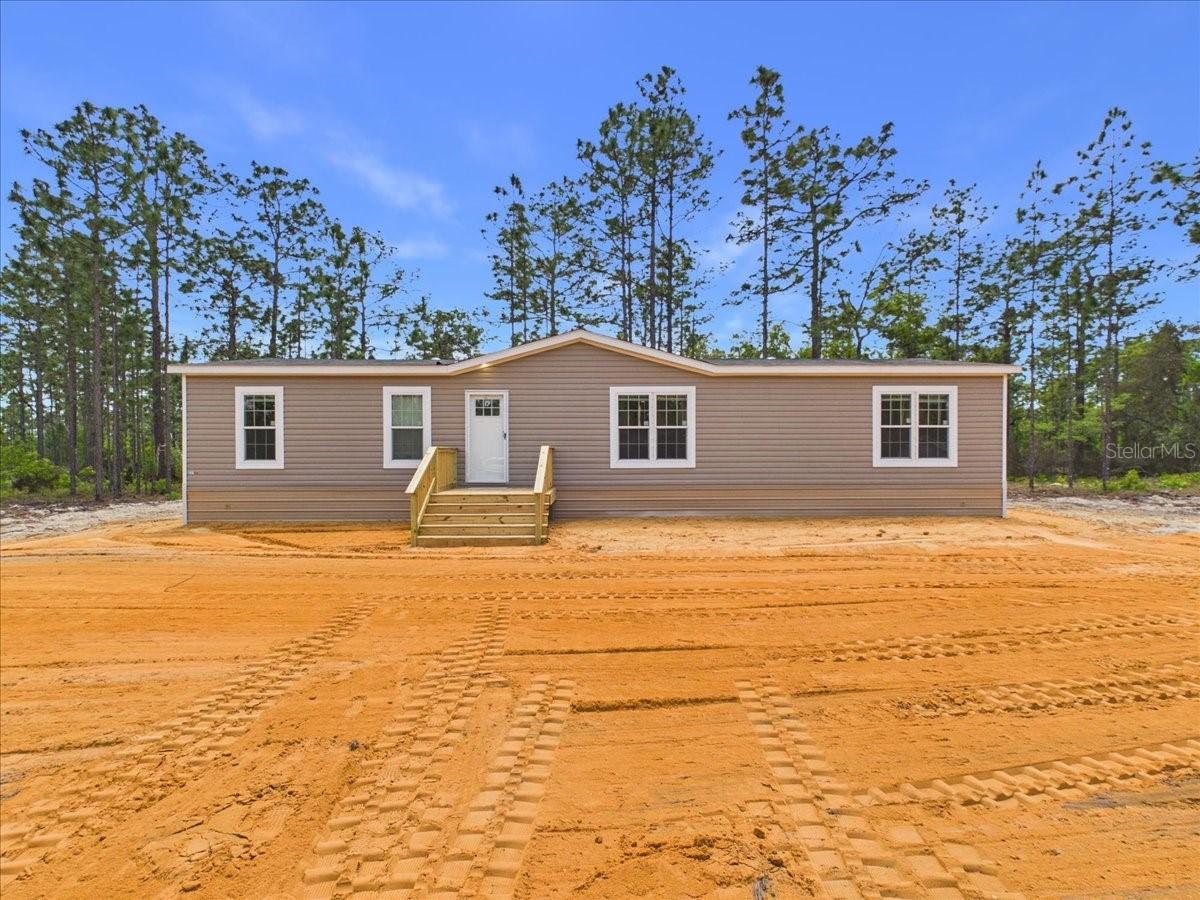 137 Beulah Dr., Hawthorne, FL 32640