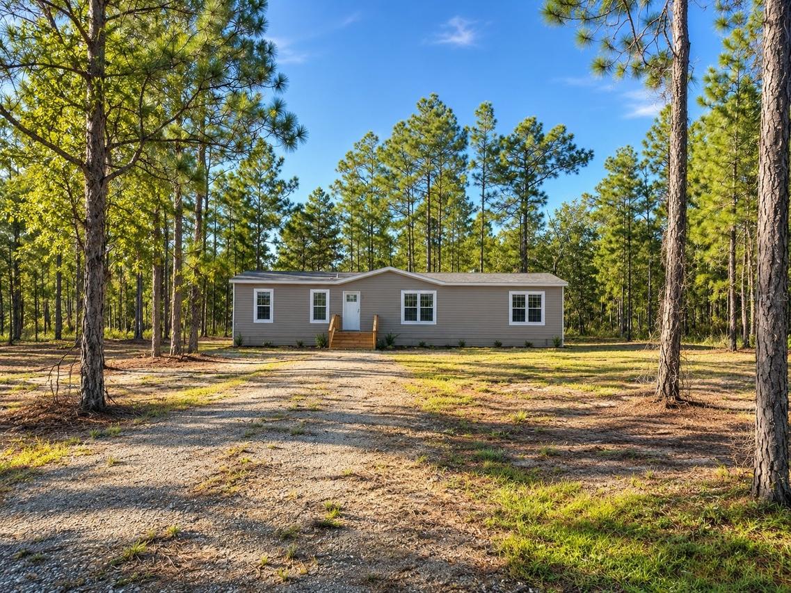 137 Beulah Dr., Hawthorne, FL 32640