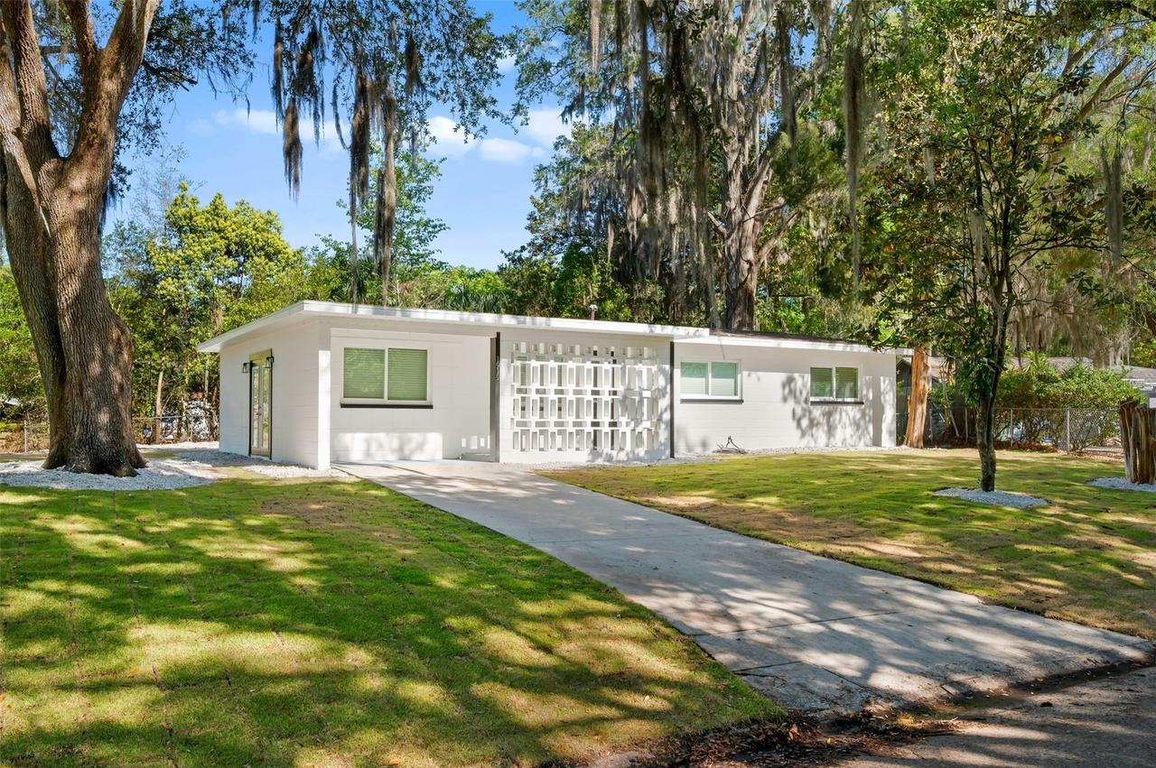 1919 NE 17th Dr., Gainesville, FL 32609