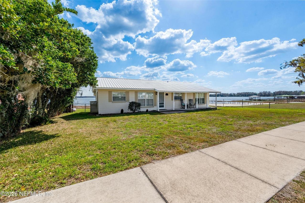 7932 SW County Road 18, Hampton, FL 32044