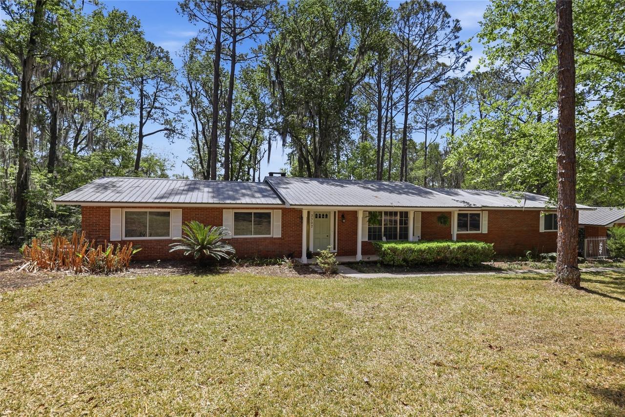 3307 SW 1st Way, Gainesville, FL 32601