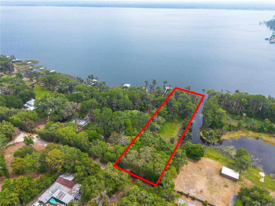 7305 NE 222nd St., Melrose, FL 32666