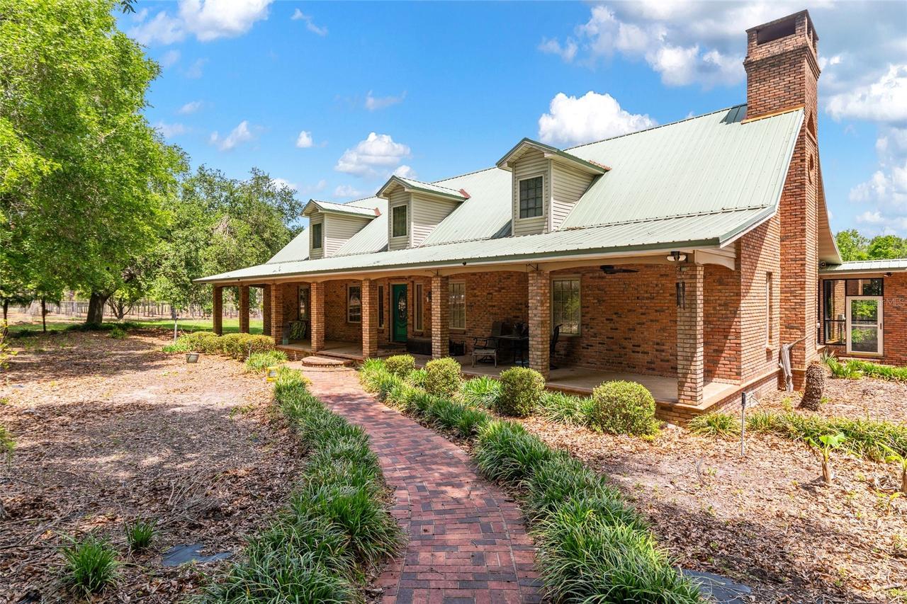 272 NE County Road 337, Trenton, FL 32693