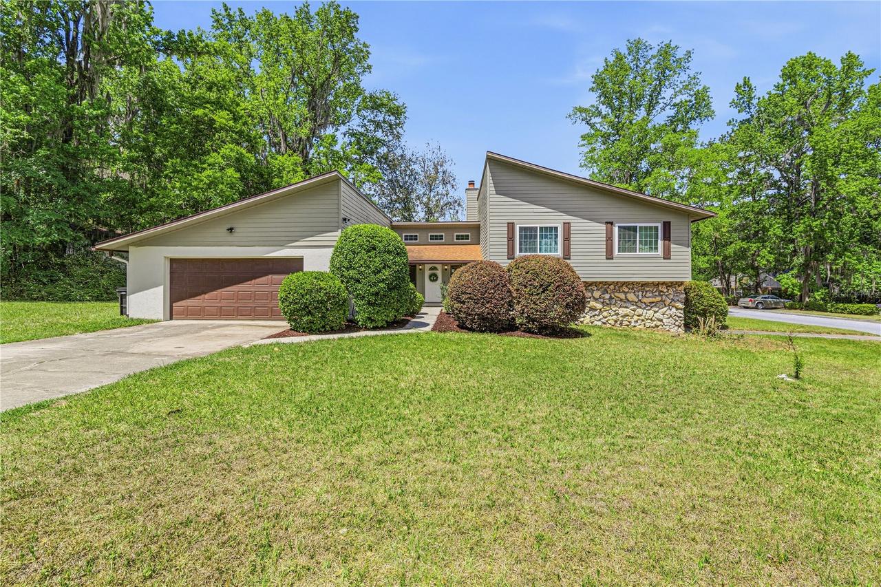 612 NW 101st St., Gainesville, FL 32607