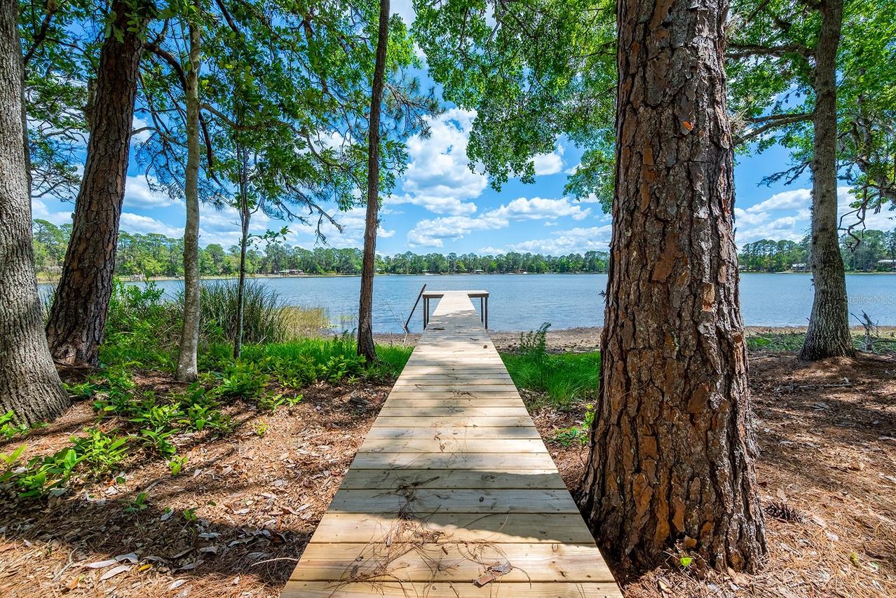 554 S County Road 21 Rd., Hawthorne, FL 32640