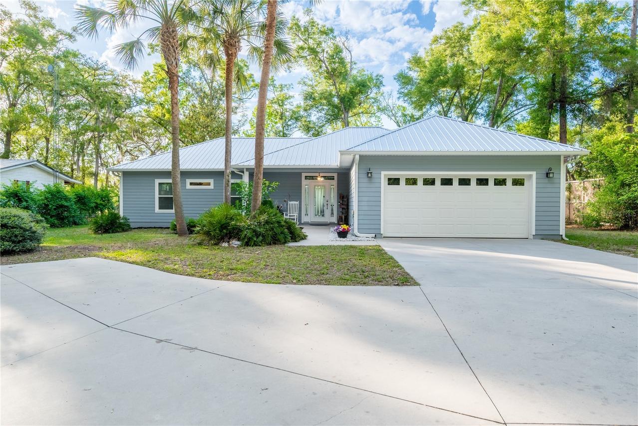 3709 NW 67th Ter., Bell, FL 32619