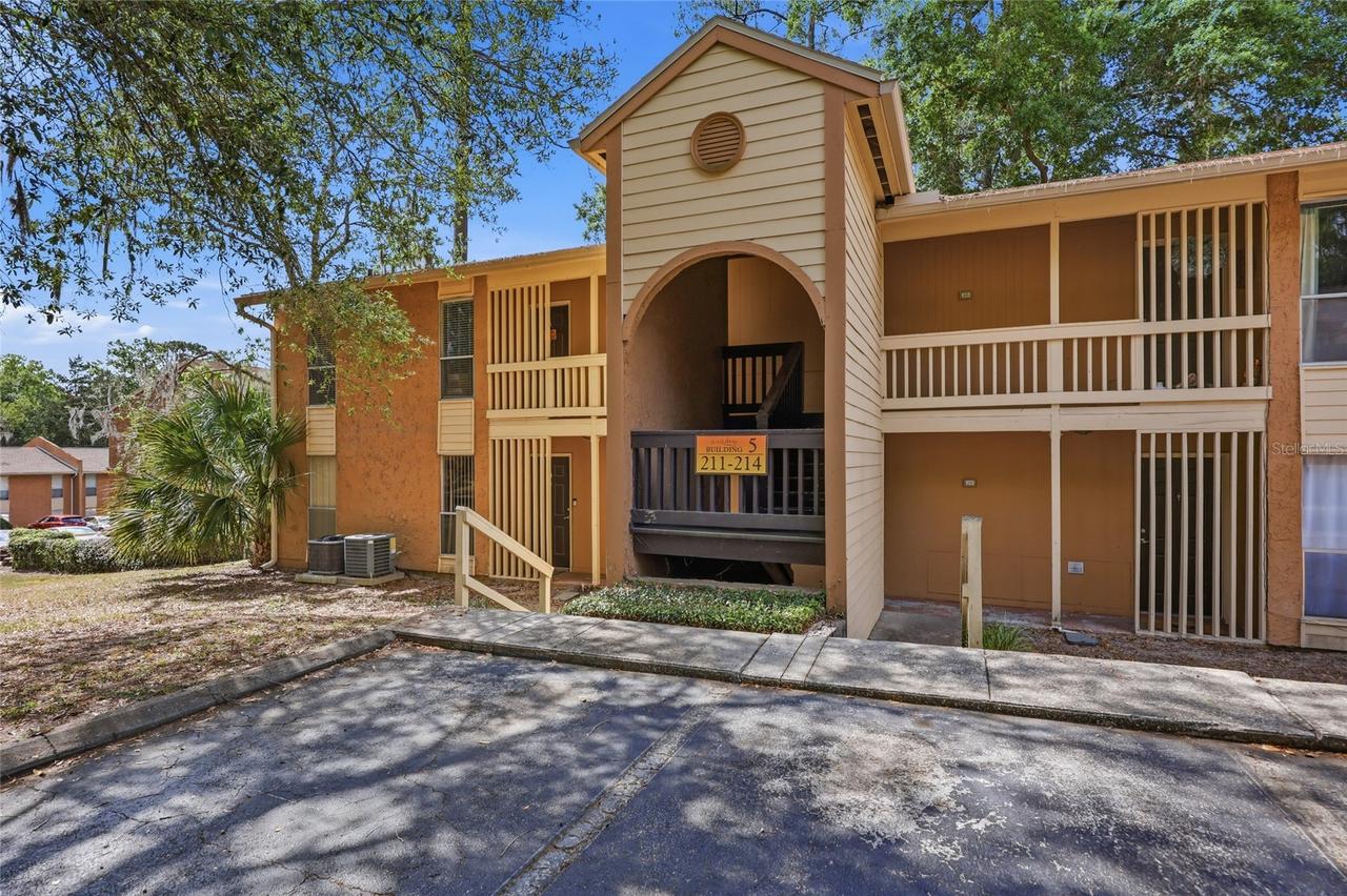 1810 NW 23rd Blvd. #Bldg 5, 211, Gainesville, FL 32605