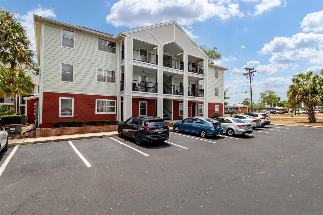 2360 SW Archer Rd. #811, Gainesville, FL 32608