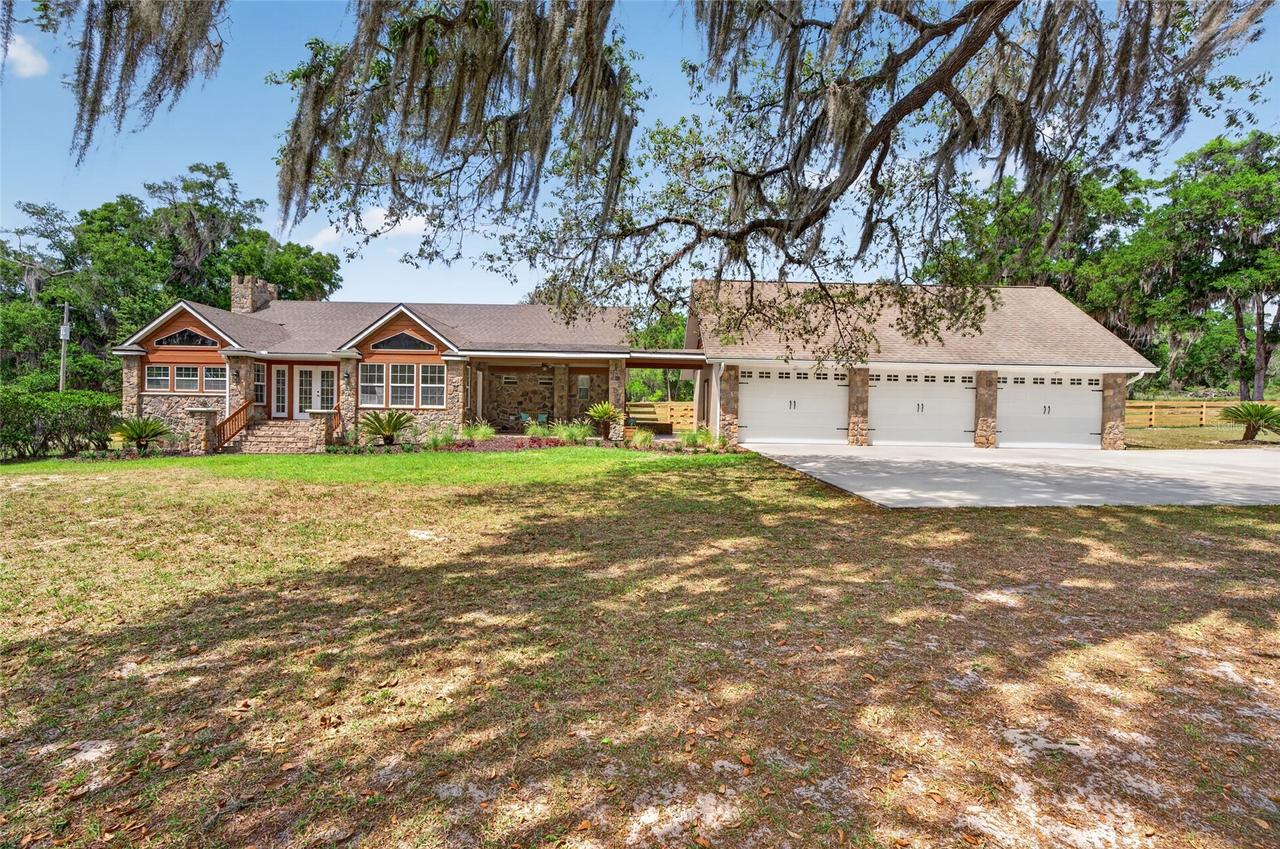 130 Bull Pond Ln., Hawthorne, FL 32640