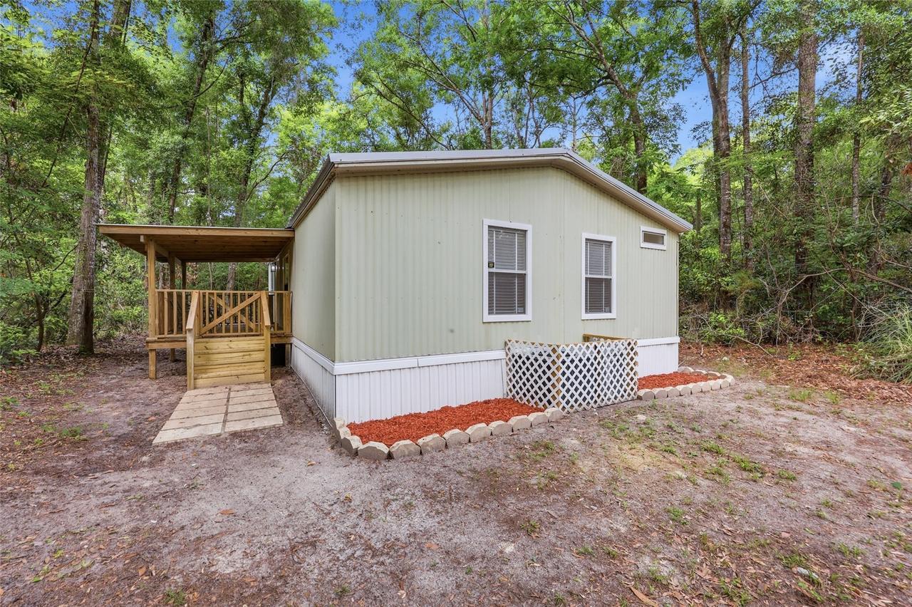 264 SW Central Ter., Fort White, FL 32038