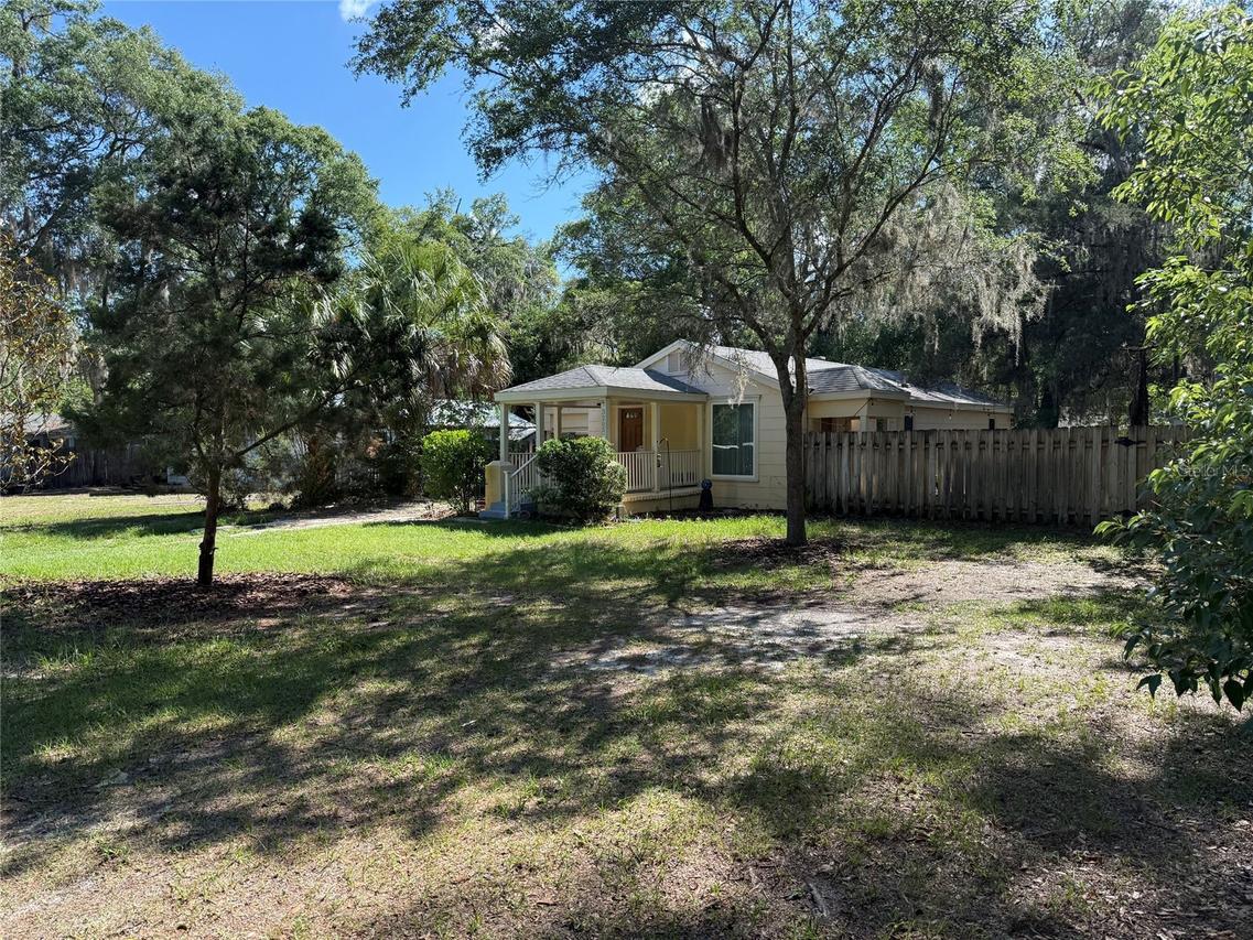 3205 NW 11th St., Gainesville, FL 32609