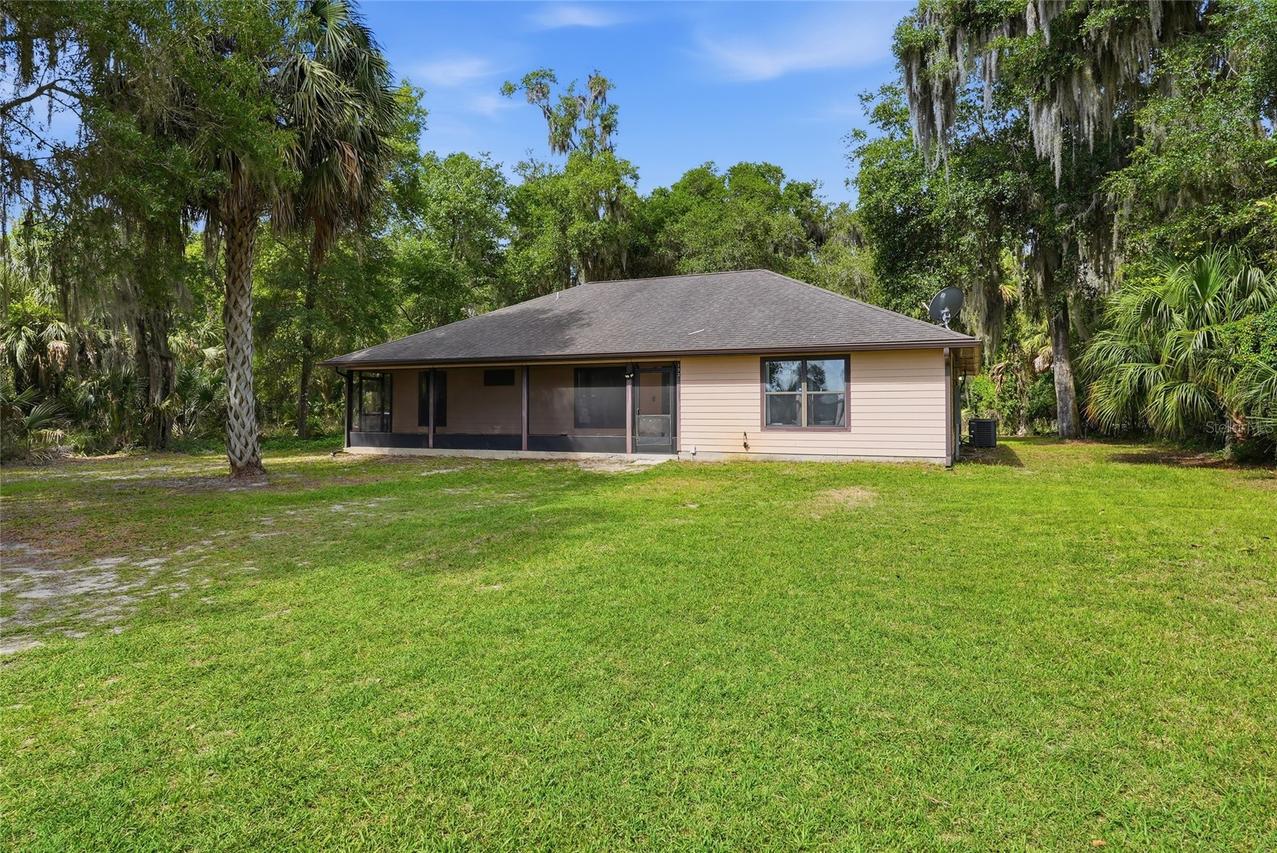 173 Little Orange Lake Dr., Hawthorne, FL 32640