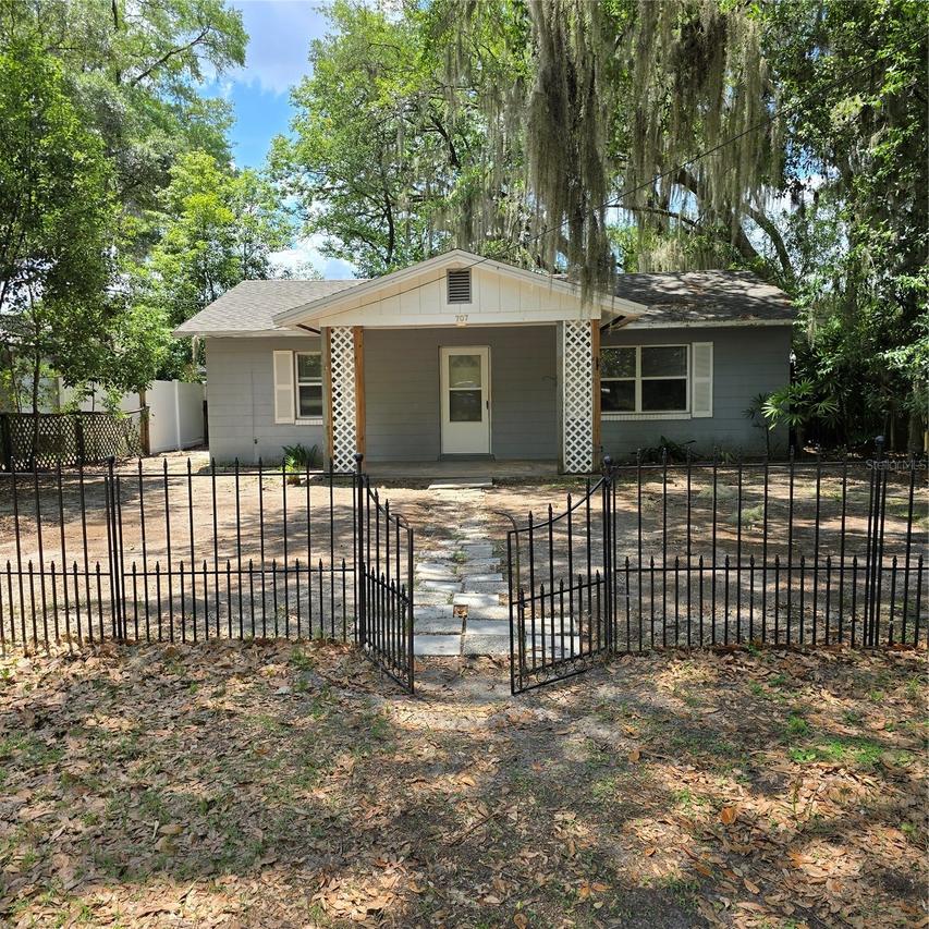 707 NW 24th Ave., Gainesville, FL 32609
