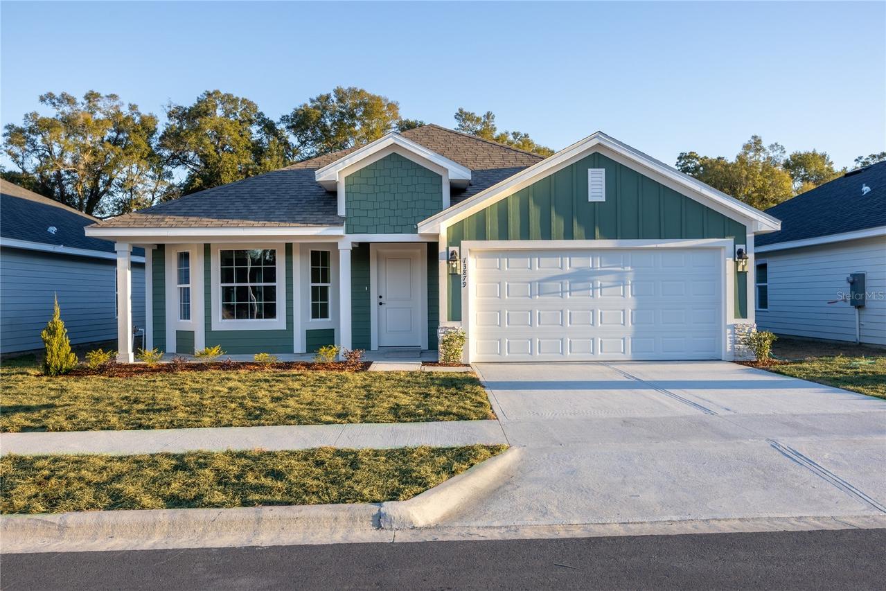 25039 SW 250th Pl., Newberry, FL 32669