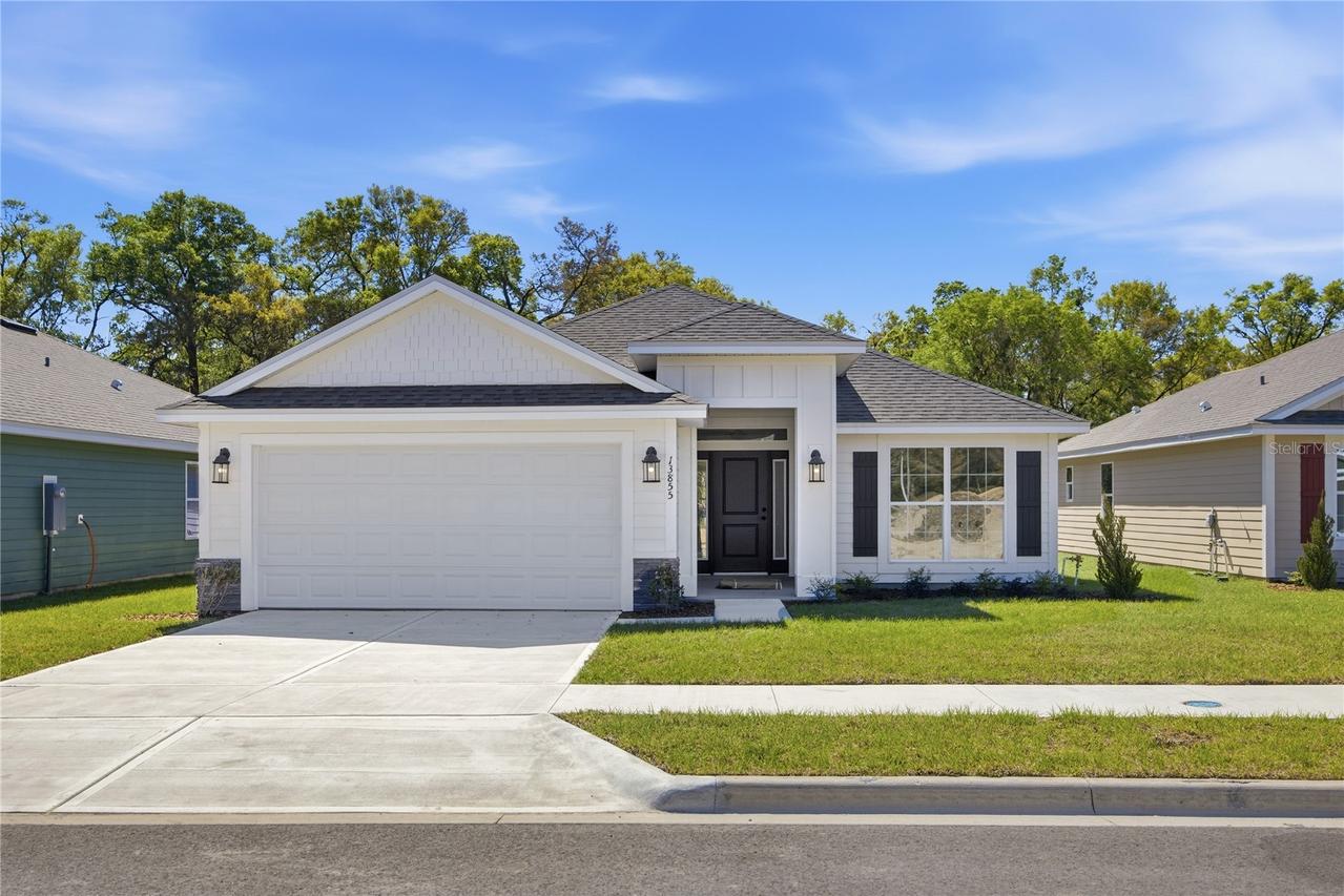 2590 SW 250th Ter., Newberry, FL 32669