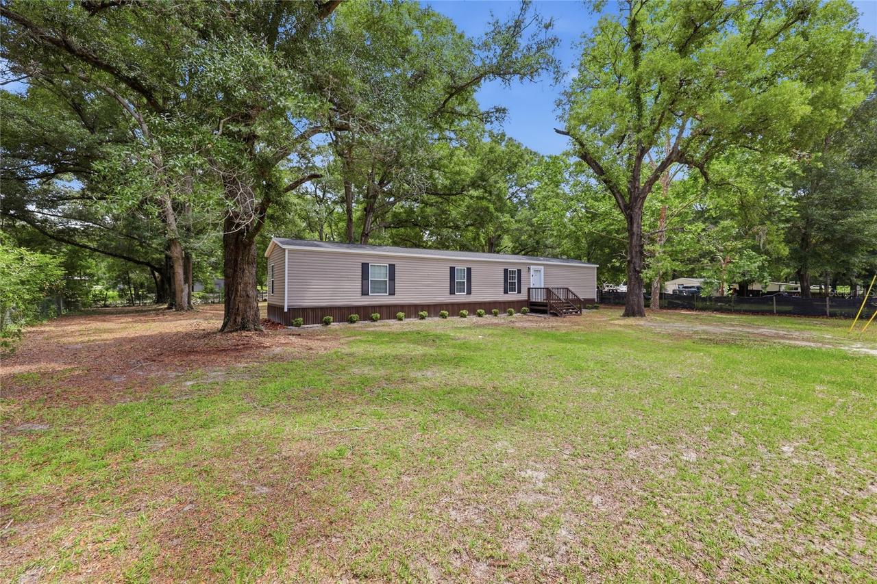 215 SW Alpine Pl., High Springs, FL 32643