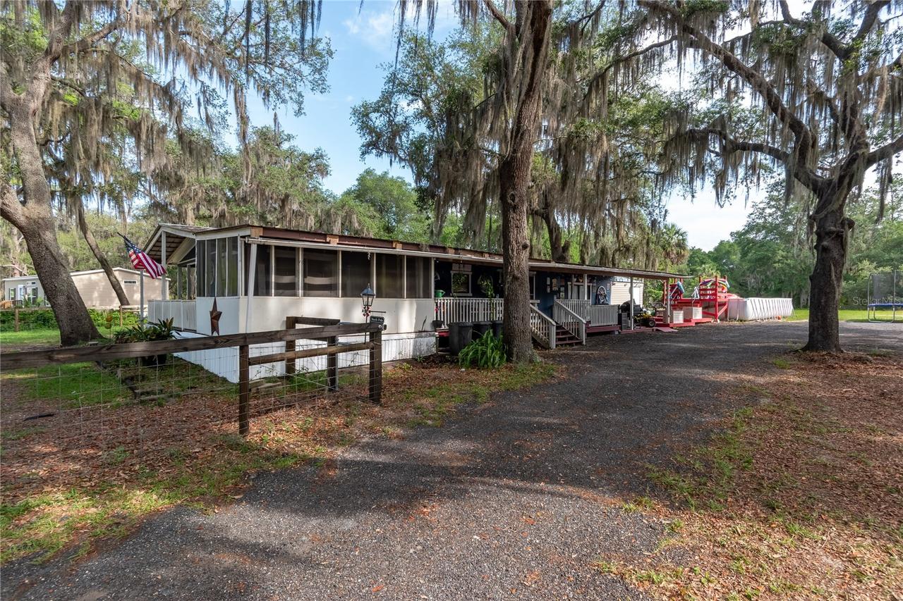 134 Faye St., Hawthorne, FL 32640