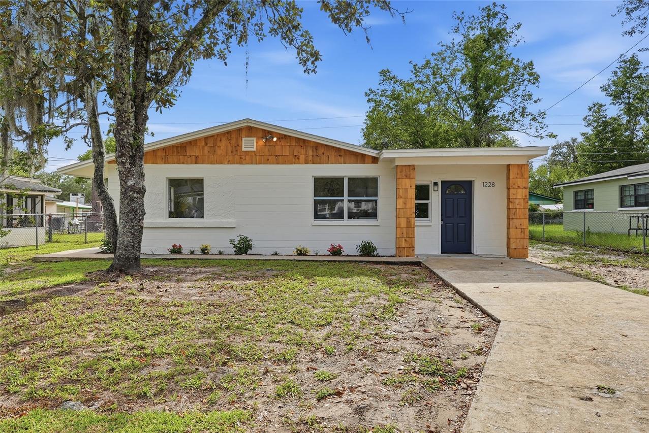 1228 SE 19th St., Gainesville, FL 32641