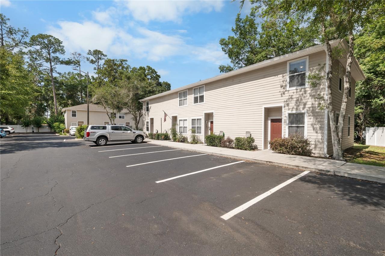 1710 NW 7th St. #404, Gainesville, FL 32609