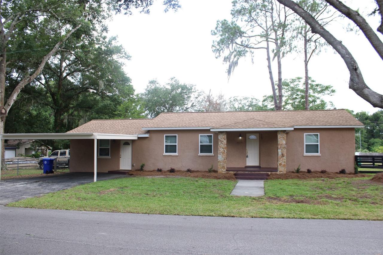 609 Gray Ave., Wildwood, FL 34785