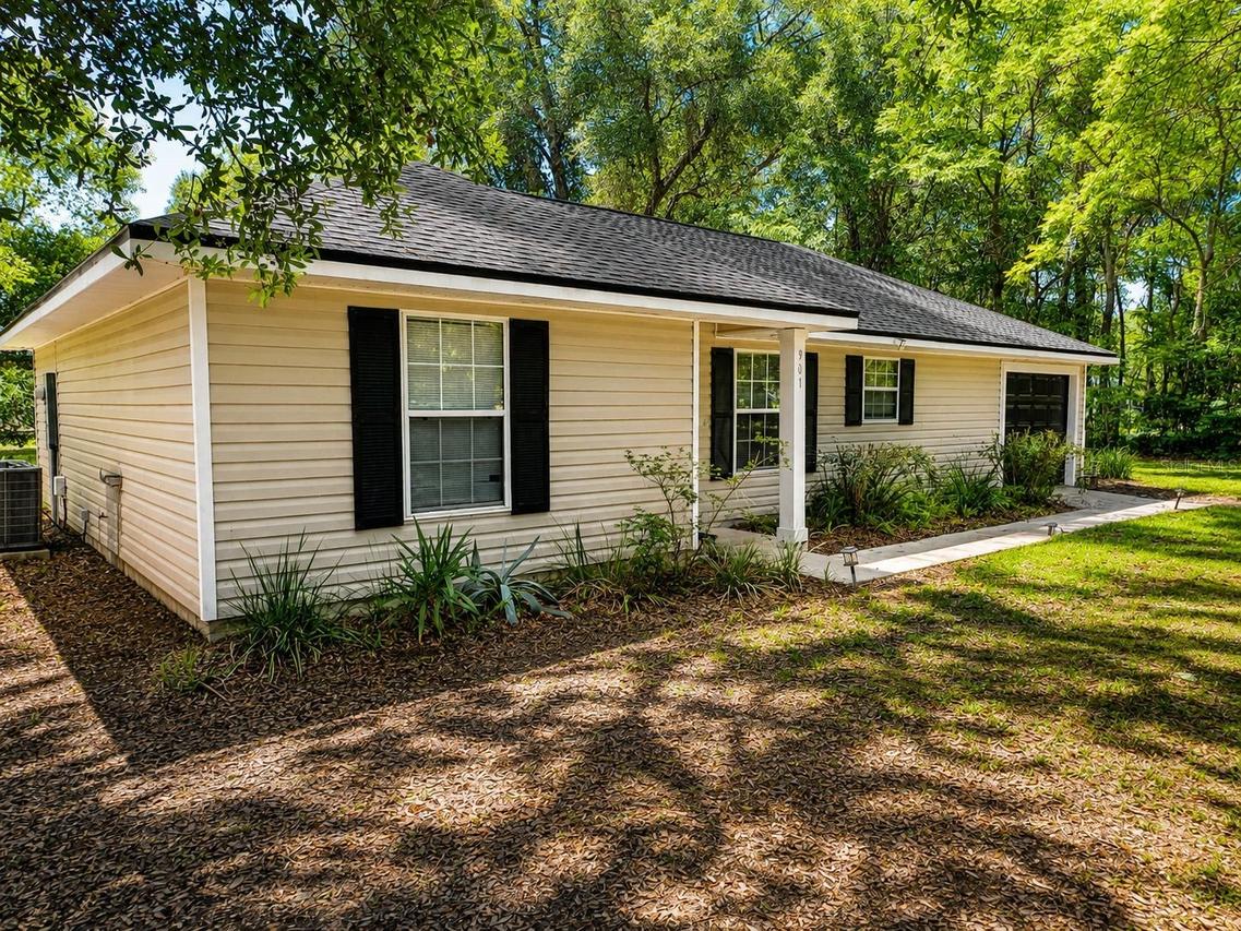 901 SW Pecan St., Keystone Heights, FL 32656