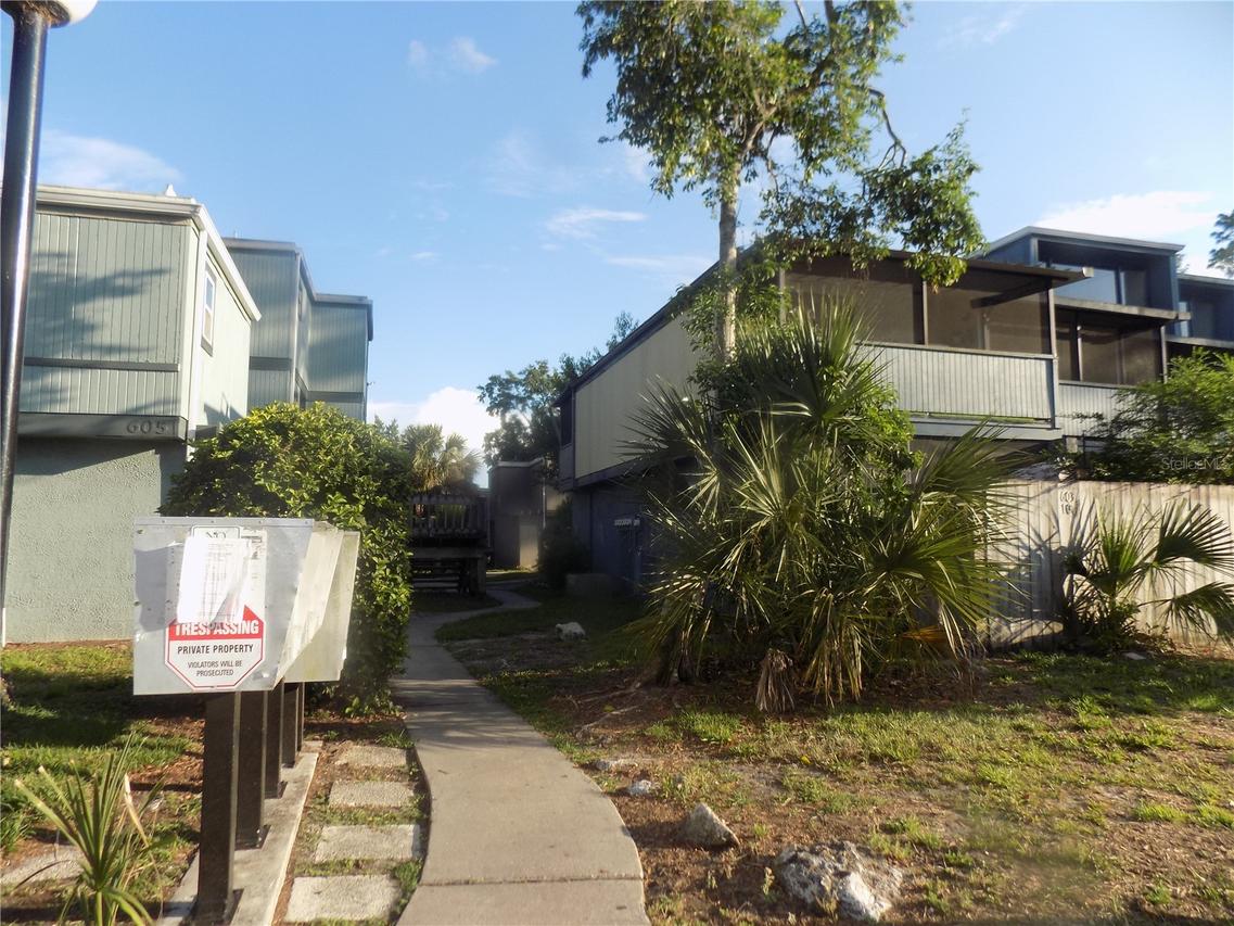 613 SW 75 St. #101, Gainesville, FL 32607