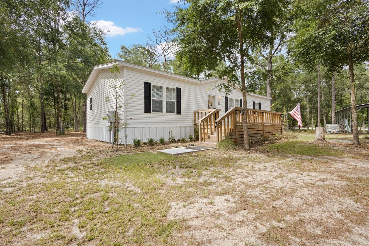 2298 NW 10th St., Bell, FL 32619