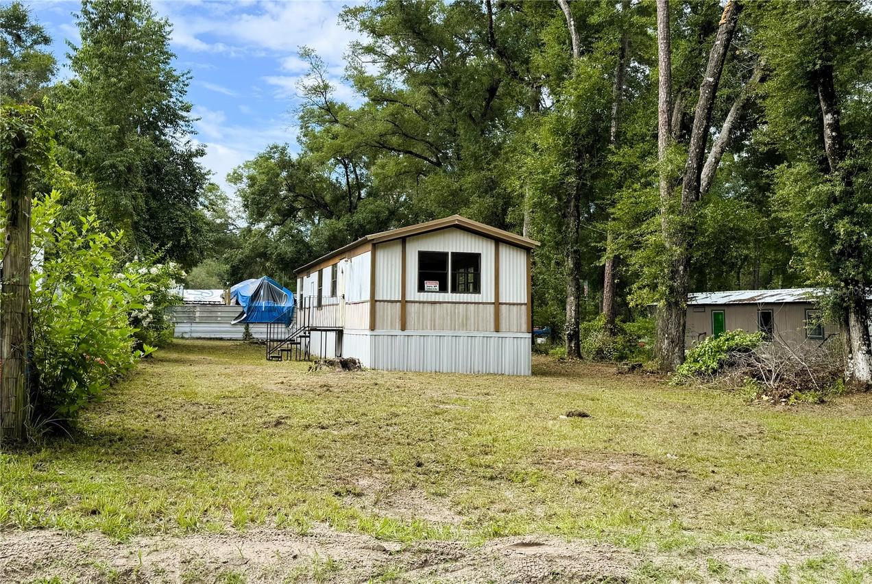 7809 SW 12th Pl., Bell, FL 32619
