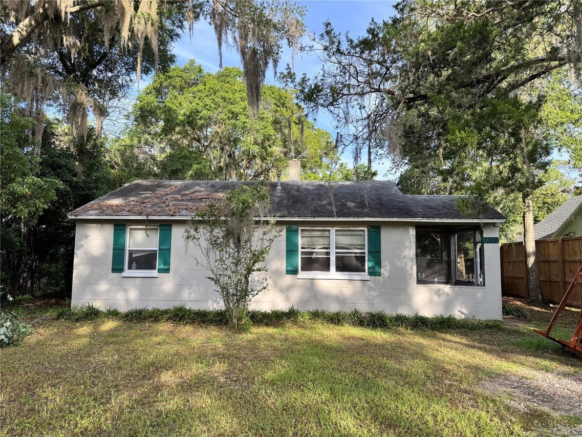 3230 NW 11th St., Gainesville, FL 32609