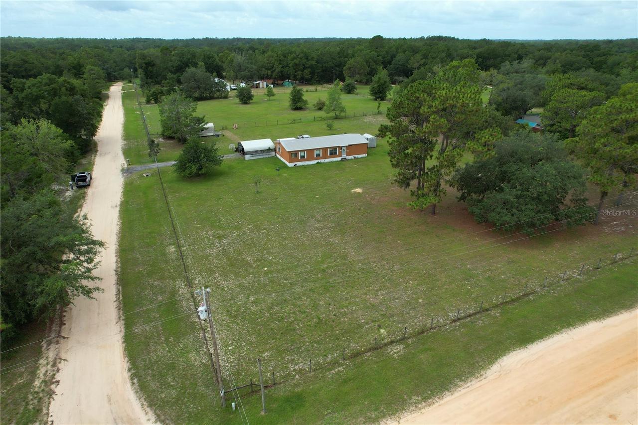 107 Green Oak Dr., Melrose, FL 32666