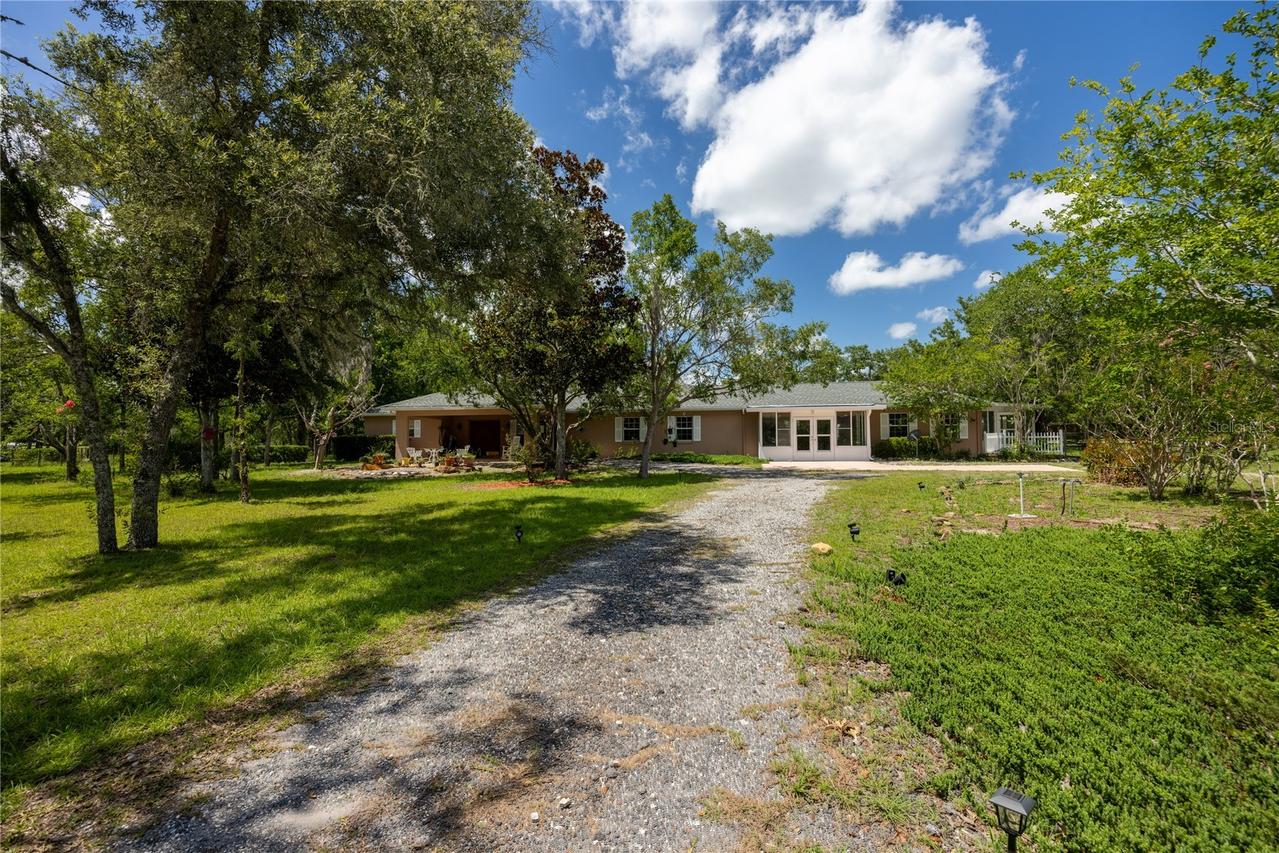 11751 SE 16th Ln., Morriston, FL 32668