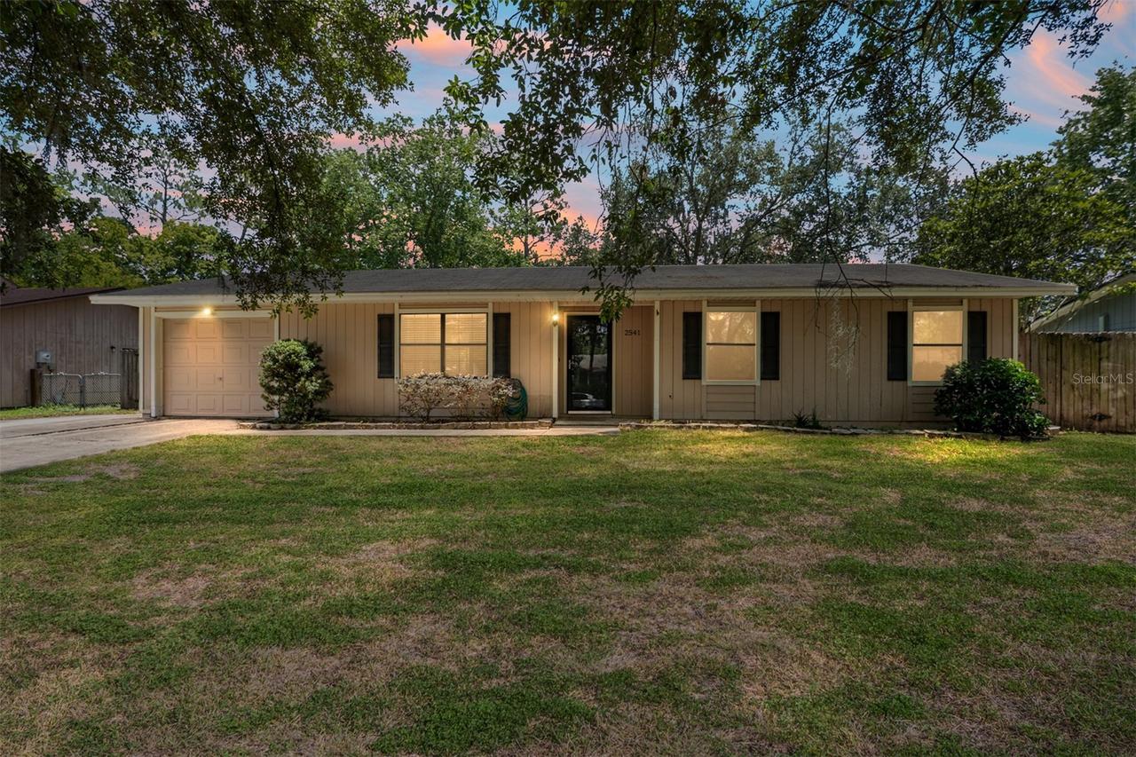 2541 NW 52nd Pl., Gainesville, FL 32605