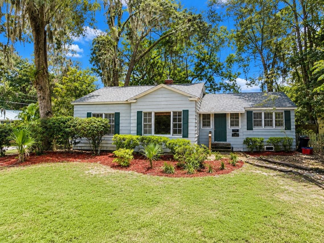 745 NE 10th Ave., Gainesville, FL 32601