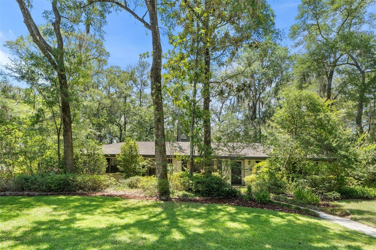 3106 NW 38th St., Gainesville, FL 32606