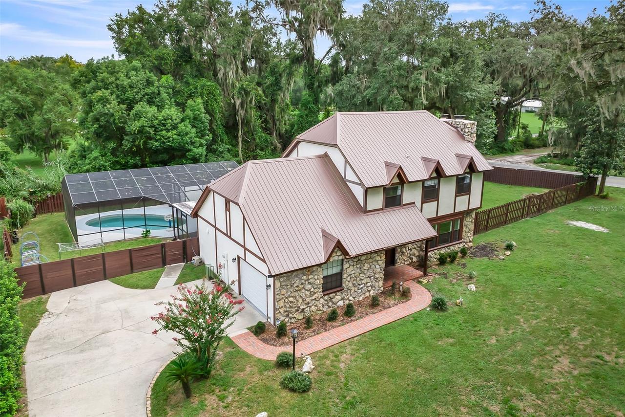 102 Thicket Ln., Palatka, FL 32177