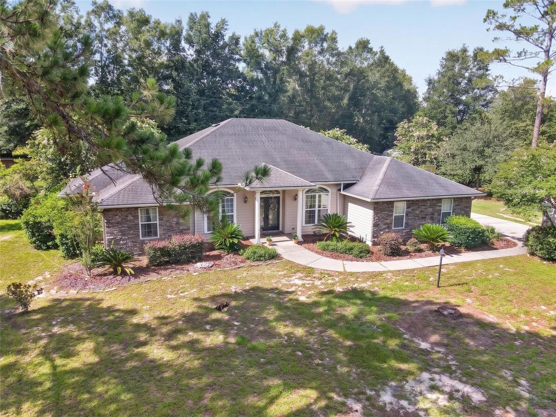24865 NW 155th Ave., High Springs, FL 32643