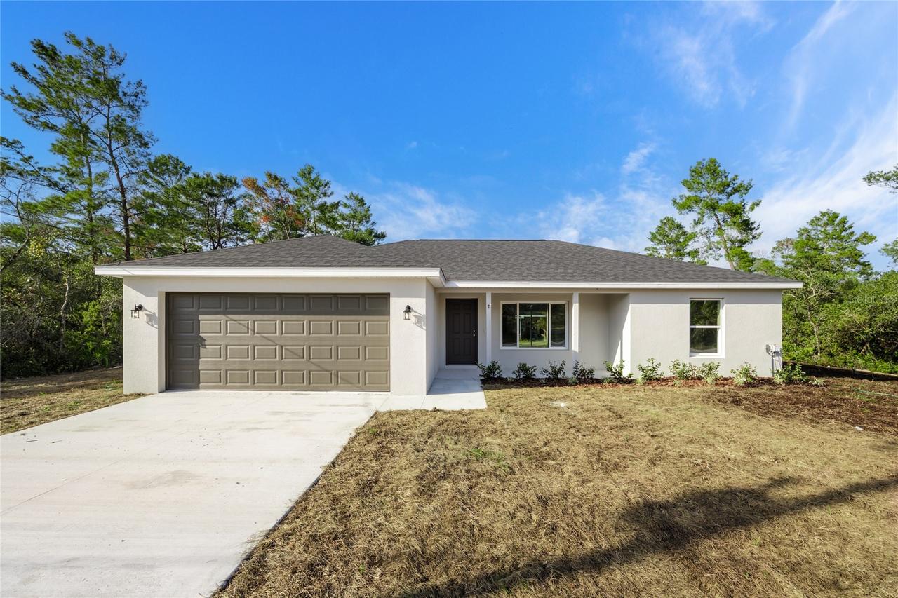 691 E Country Club Dr., Williston, FL 32696