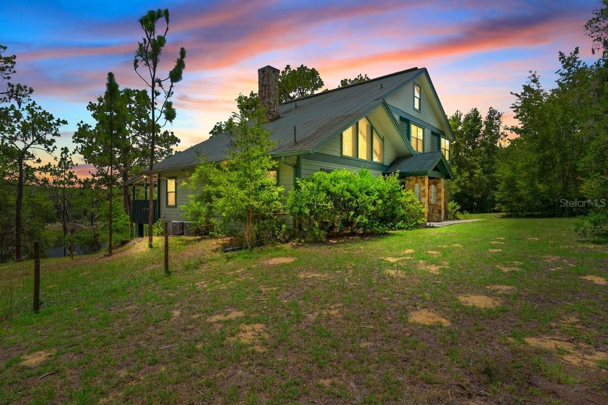 251 Cue Lake Dr., Hawthorne, FL 32640