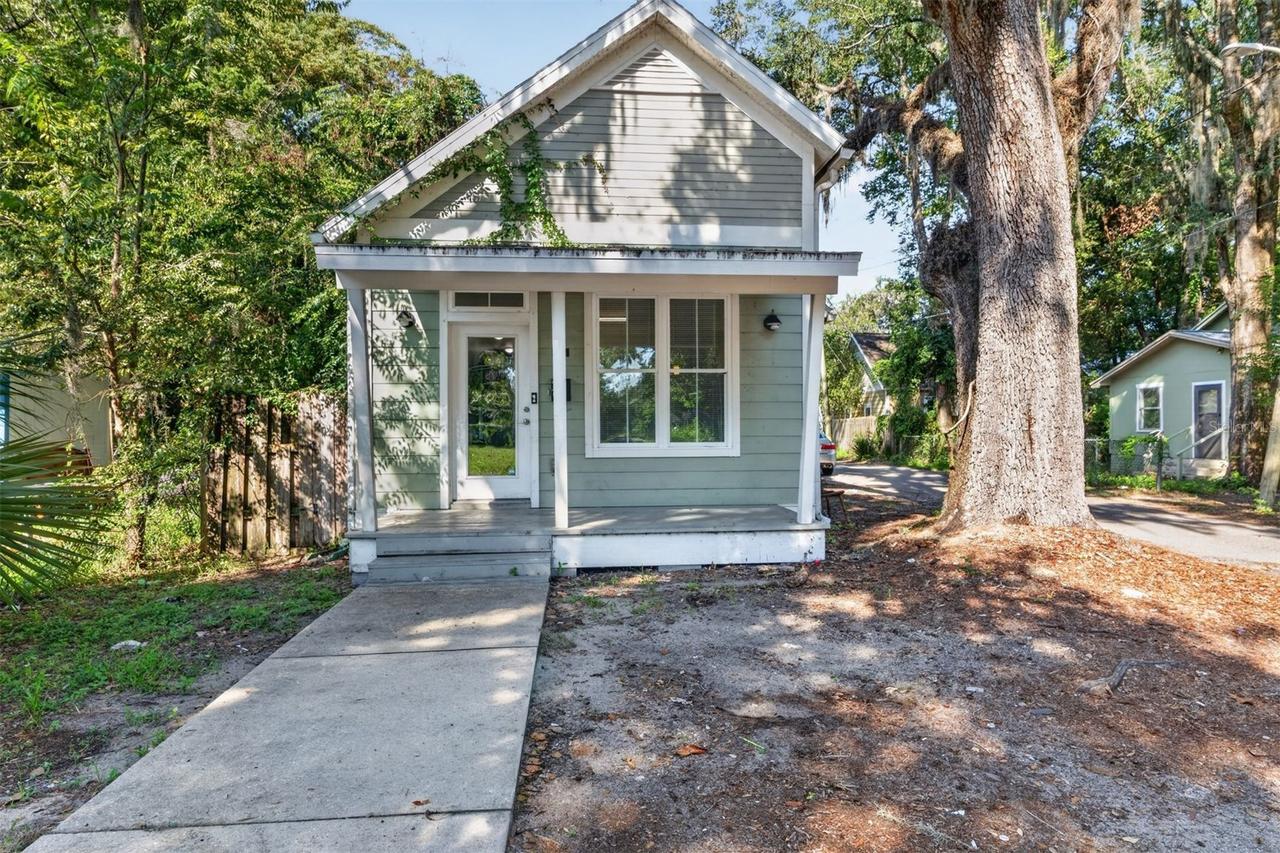 727 NW 4th Ave., Gainesville, FL 32601