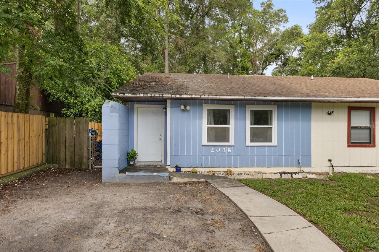 2038 SW 70th Ter., Gainesville, FL 32607