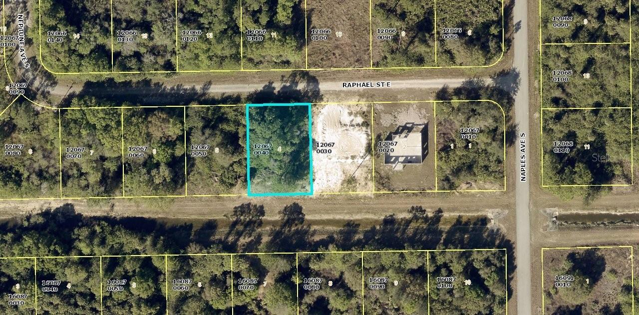 1240 Raphael St., Lehigh Acres, FL 33974