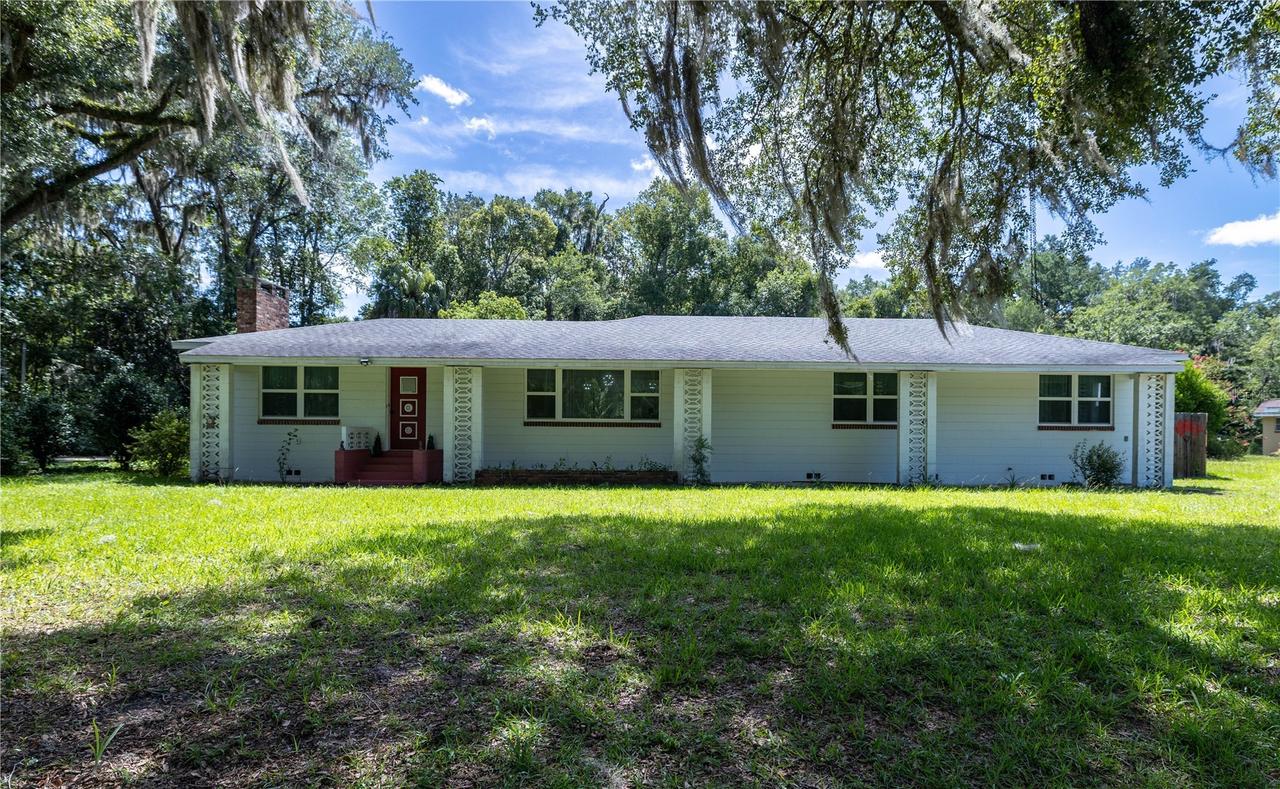 298 N Court St., Bronson, FL 32621