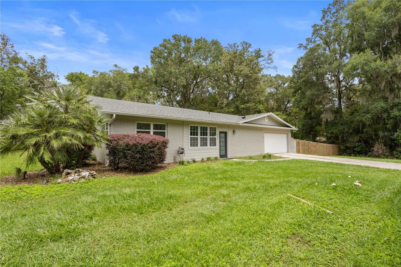 805 NW 40th Ter., Gainesville, FL 32605